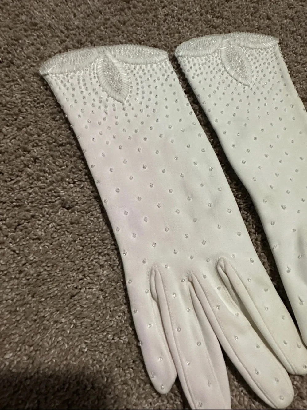 Classic White Embellished Women's Gloves